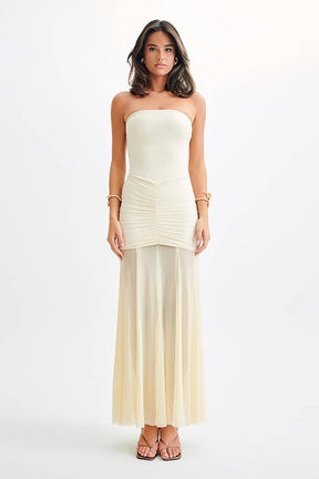 Nocturne Whisper – Fitted Backless Dress